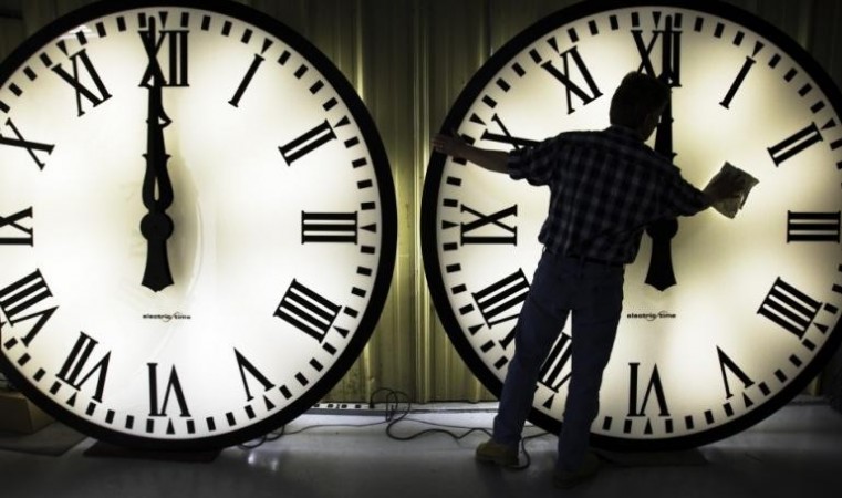 newyearwillarriveasecondlate
